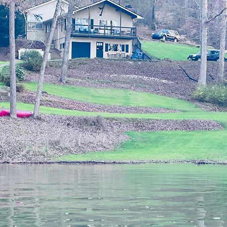 فيلا Cozy, Lake Lanier Property With Amazing Views داوسونفيل المظهر الخارجي الصورة