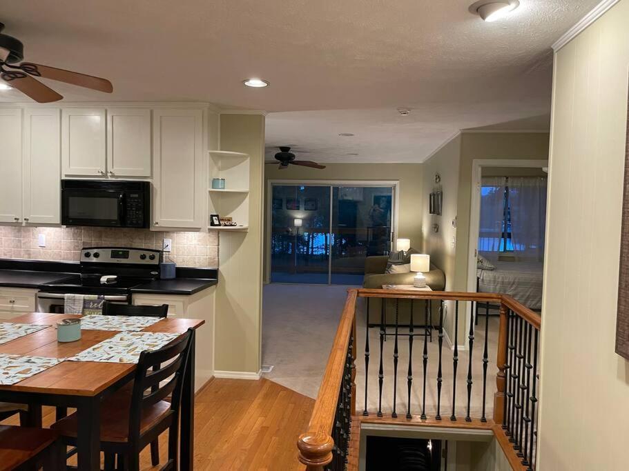 فيلا Cozy, Lake Lanier Property With Amazing Views داوسونفيل المظهر الخارجي الصورة